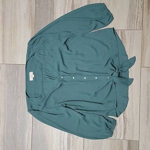 Women's Loft Outlet Green Cropped Blouse  Small